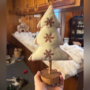 Cream Holiday Tree Decor
